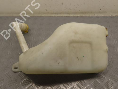 Used Windscreen washer tank RENAULT SCÉNIC III (JZ0/1_) 1.9 dCi (JZ0J, JZ1J, JZ1K, JZ1S) (131 hp) 17783349