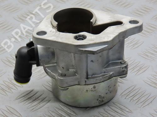 Used Vacuum pump RENAULT KADJAR (HA_, HL_) 1.5 BLUE dCi 115 (HLA6) (116 hp) 21226977