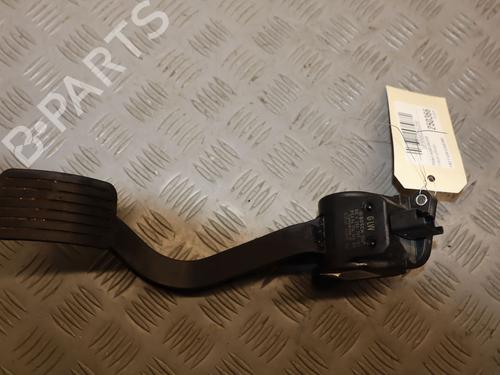 pedal-toyota-prius-_w3_-2008-2009-2010-2011-2012-2013-2014-2015-2016-36282761 main image