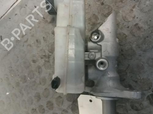 master-brake-renault-megane-iii-coupe-dz01_-15-dci-dz0b-460115826r-2008-2009-2010-2011-2012-2013-2014-2015-2016-9377397 main image