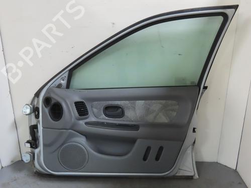 Right front door RENAULT LAGUNA I (B56_, 556_) 2.0 | BP23647220C3 