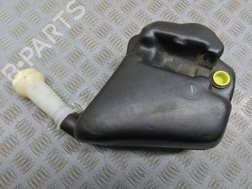 Used Windscreen washer tank PEUGEOT 106 II (1A_, 1C_) 1.4 i (75 hp) 24231887