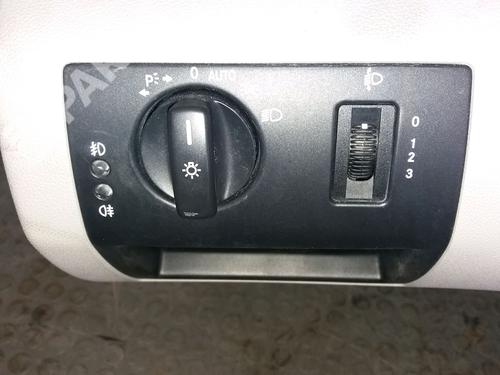 Dashboard MERCEDES-BENZ A-CLASS (W169) A 200 CDI (169.008, 169.308) | BP9377617C46 