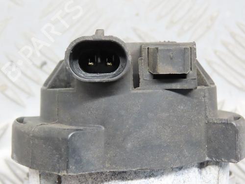 Used Left front fog light FIAT 500 (312_) 1.2 (312AXA1A) (69 hp) 17782360