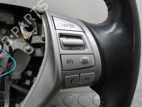 Steering wheel NISSAN QASHQAI II SUV (J11, J11_) 1.6 dCi ALL MODE 4x4-i | BP17777695C49 