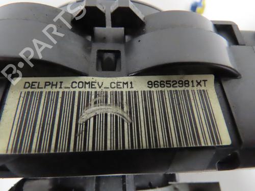 Used Steering column stalk PEUGEOT 308 SW I (4E_, 4H_) 2.0 HDi (136 hp) 32873225