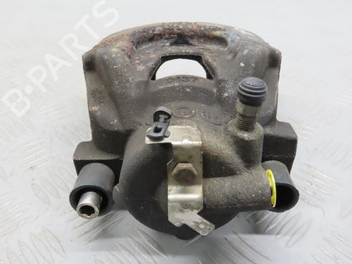 Used Right front brake caliper Right front brake caliper FIAT DOBLO Cargo (263_) 1.6 D Multijet (263WXD1B, 263WXR1B, 263WXX1B, 263ZXD1B,... (105 hp) 17778595 17778595