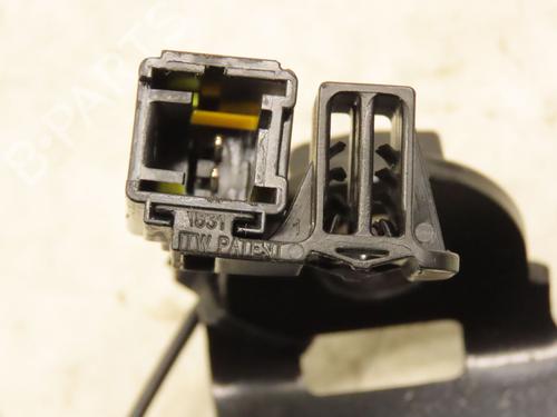 Gurtschloss für FIAT 500X (334_) 1.6 D Multijet (334AXA1B, 334AXA11) (120 hp) 30924563