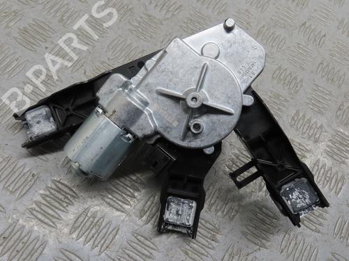 Used Rear wiper motor PEUGEOT 308 II (LB_, LP_, LW_, LH_, L3_) 1.5 BlueHDi 130 (131 hp) 26657419