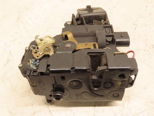 Fechadura frente esquerda VW GOLF IV (1J1) 1.9 TDI | BP29929627C98 