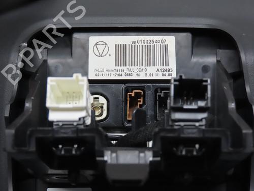 Display CITROËN C4 CACTUS 1.2 THP 110 | BP17779727C48 