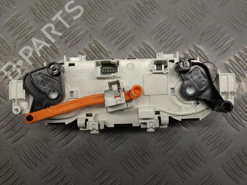 Climate control PEUGEOT 208 I (CA_, CC_) 1.6 BlueHDi 100 | BP22774851I5