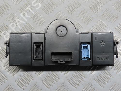 Used Climate control Climate control RENAULT MEGANE II (BM0/1_, CM0/1_) 1.6 16V (BM0C, CM0C) (113 hp) 9830748 9830748