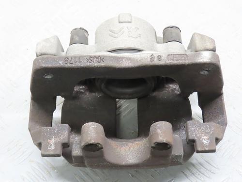 Used Right front brake caliper PEUGEOT 3008 II SUV (MC_, MR_, MJ_, M4_) 1.2 THP/ PureTech 130 (MRHNSM, MRHNSU, MRHNSJ, MRHNYW,... (131 hp) 25778896