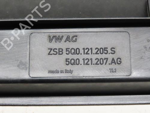 Used Radiator fan VW GOLF VII (5G1, BQ1, BE1, BE2) 1.4 TSI (150 hp) 29963575