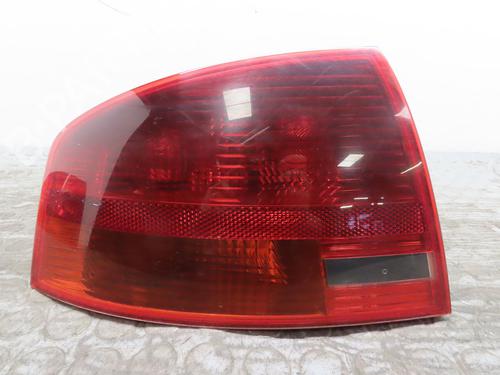 Left taillight AUDI A4 B7 (8EC) 2.0 TDI 16V (140 hp) 17782897