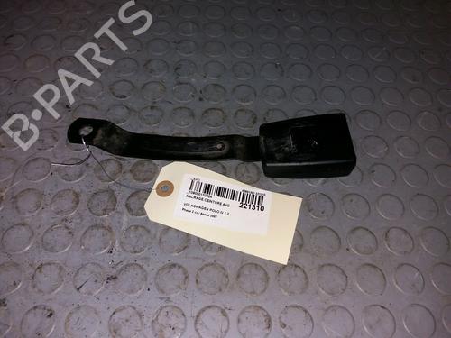 Used Seat buckle VW POLO (9N_, 9A_) 1.2 12V (64 hp) 14885813
