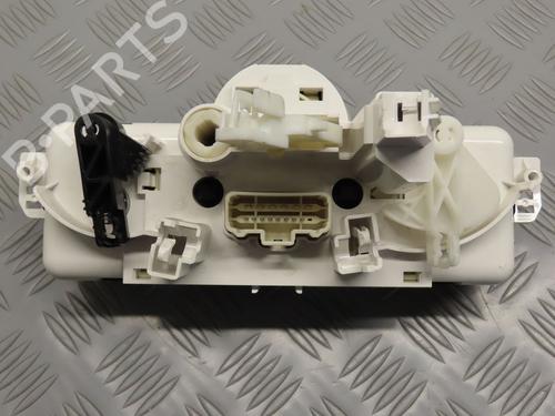Climate control RENAULT CLIO III (BR0/1, CR0/1) 1.5 dCi (C/BR0G, C/BR1G) | BP19653299I5 