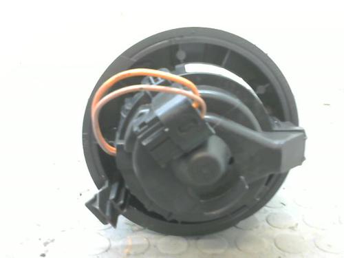 Used Heater blower motor RENAULT CLIO IV (BH_) 0.9 TCe 90 (BHNF, BHMA, BHMH, BHJK, BHJR) (90 hp) 9382070