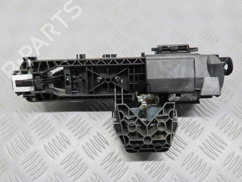 front-right-exterior-door-handle-mercedes-benz-a-class-w176-2012-2013-2014-2015-2016-2017-2018-31030575 main image