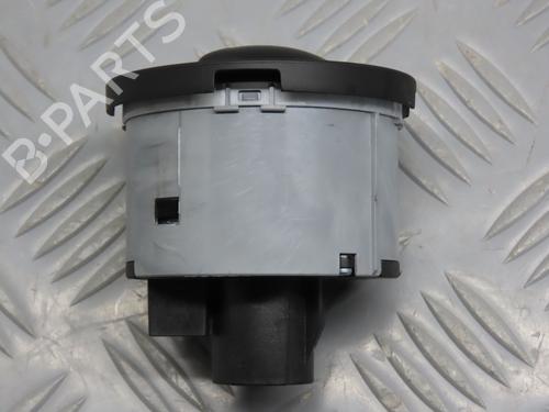Used Headlight switch SKODA OCTAVIA II (1Z3) 1.6 TDI (105 hp) 17779347