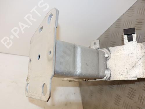 Used Front bumper reinforcement Front bumper reinforcement 38022950 38022950