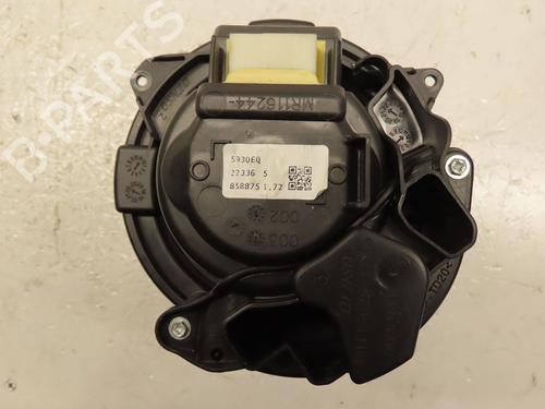 Used Heater blower motor RENAULT CAPTUR II (HF_) TCe 140 (HFN0) (140 hp) 29016067