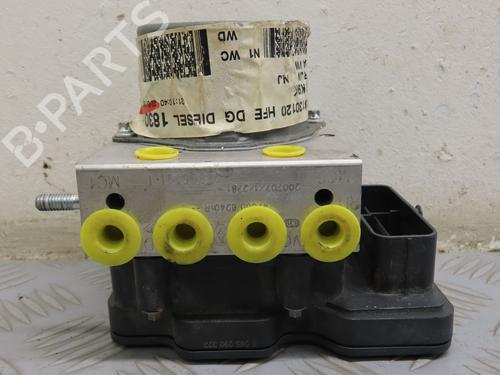 Used ABS pump RENAULT KADJAR (HA_, HL_) 1.5 BLUE dCi 115 (HLA6) (116 hp) 21226976
