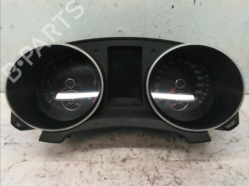 Used Instrument cluster VW GOLF VI (5K1) 2.0 TDI (110 hp) 17779739