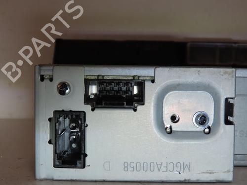 Used Radio Radio AUDI A4 B8 (8K2) 2.0 TDI (150 hp) 40204759 40204759