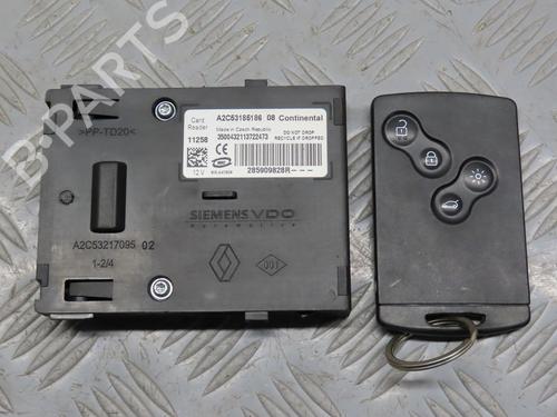 Used Card reader RENAULT MEGANE III Hatchback (BZ0/1_, B3_) 1.5 dCi (BZ09, BZ0D, BZ1W, BZ29, BZ14) (110 hp) 23098940