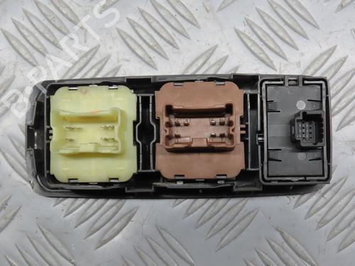 Venstre fortil elrude kontakt DACIA LODGY (JS_) 1.5 dCi (JSMC, JSAF) (107 hp) 31276354