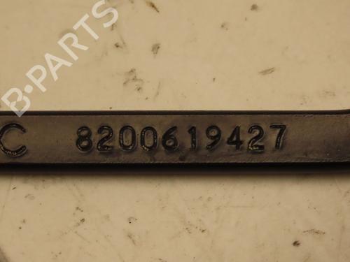 Used Front windshield wiper arm RENAULT KANGOO / GRAND KANGOO II (KW0/1_) 1.5 dCi 90 (KW05, KW08, KW0G, KW11) (90 hp) 29345892