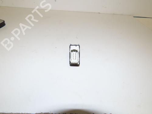 switch-peugeot-208-i-ca_-cc_-2012-2013-2014-2015-2016-2017-2018-2019-2020-2021-32332648 main image