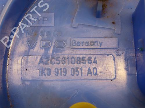 Used Fuel pump AUDI TT (8J3) 2.0 TFSI (200 hp) 28712236