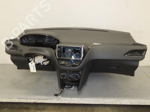 Used Dashboard PEUGEOT 208 I (CA_, CC_) 1.6 HDi / BlueHDi 75 (75 hp) 22524949