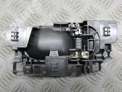 Used Rear left interior door handle CITROËN C3 III (SX) 1.2 PureTech 82 (83 hp) 25610950