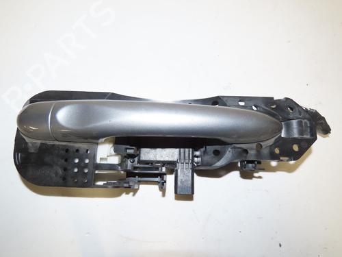 Used Front right exterior door handle RENAULT MEGANE III Hatchback (BZ0/1_, B3_) 2.0 dCi (BZ0L) (160 hp) 32178753
