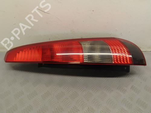 Høyre baklys FORD FIESTA V (JH_, JD_) 1.4 TDCi (68 hp) 17782783