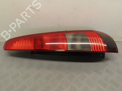 Right taillight FORD FIESTA V (JH_, JD_) 1.4 TDCi (68 hp) 17782783