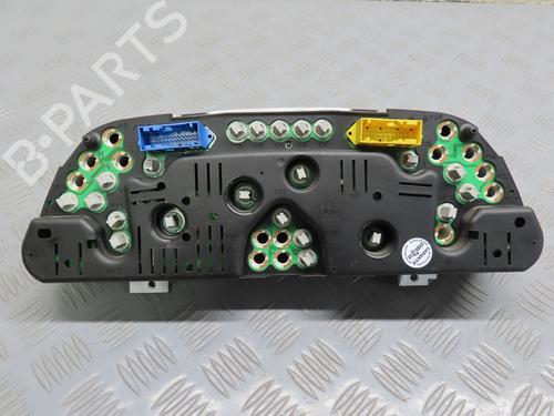 Used Instrument cluster PEUGEOT 306 Hatchback (7A, 7C, N3, N5) 1.8 16V (110 hp) 22524946