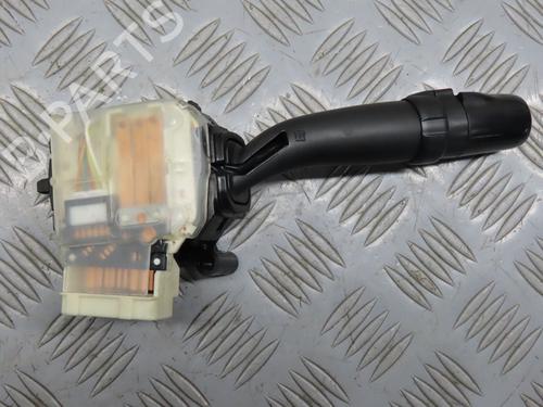 Used Headlight switch TOYOTA AVENSIS Estate (_T25_) 2.0 D-4D (ADT250_, ADT250R) (126 hp) 27488458