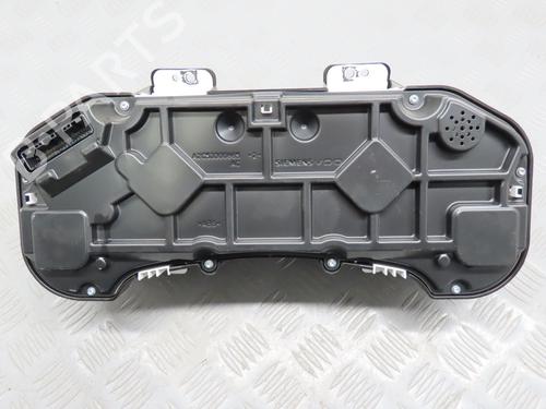 Kombiinstrument TOYOTA COROLLA Saloon (_E18_, ZRE1_) 1.4 D-4D (NDE180_, NDE170_) (90 hp) 17779765