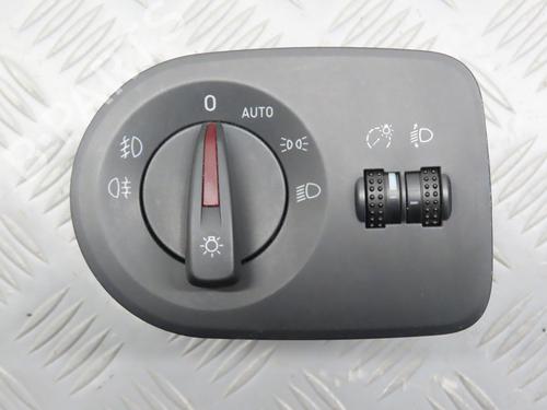 Headlight switch SEAT IBIZA IV (6J5, 6P1) 1.6 TDI | BP31747589I24