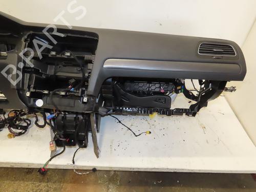 Dashboard VW GOLF VII (5G1, BQ1, BE1, BE2) 1.6 TDI | BP29468869C46