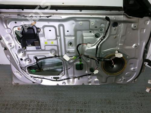 Left front door LEXUS IS I (_E1_) 200 (GXE10) | BP9382772C2 