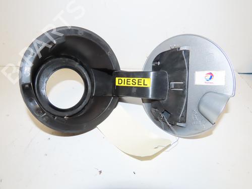 Used Fuel flap Fuel flap 32458077 32458077