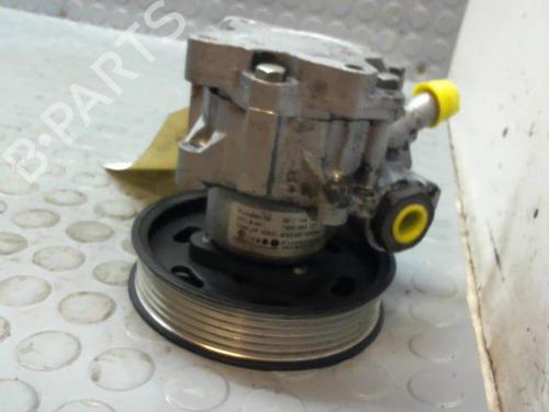 Used Steering pump AUDI A4 B7 (8EC) 2.0 TDI (140 hp) 9383214