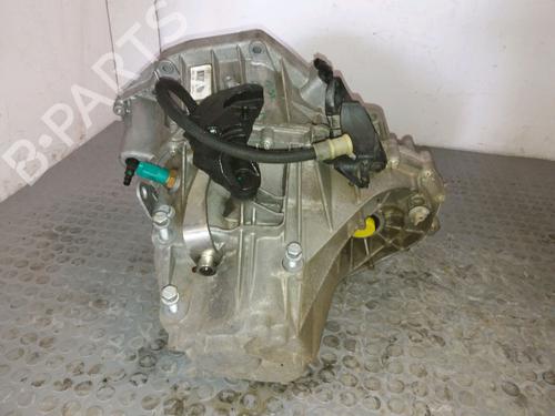 manual-gearbox-renault-megane-iii-hatchback-bz01_-b3_-15-dci-bz09-bz0d-bz1w-bz29-bz14-7701479320-2008-17777182 main image