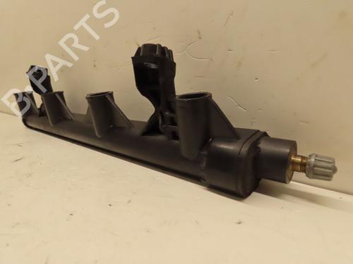 Used Injection rail CITROËN DS3 (SA_) 1.4 VTi 95 (95 hp) 29468774